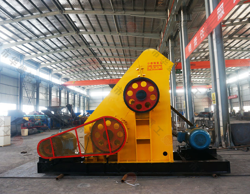 破碎滑石用華盛銘1412型雙級(jí)破碎機(jī)出料均勻，多少錢(qián)